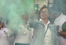 Ex primera dama cierra campaña electoral ofreciendo ayuda social en Guatemala
