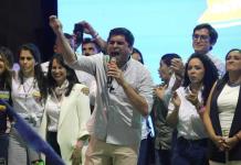 El candidato ecuatoriano Sonnenholzner acepta derrota al quedar lejos del balotaje