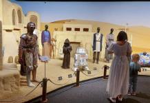 Cosplayers invitan a los rusos a elegir su lado en la Guerra de las Galaxias Cosplayers invitan a los rusos a elegir su lado en la Guerra de las Galaxias