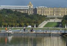 Galopan los caballos en Versalles para probar pista de los Olímpicos