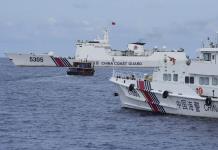 Beijing bloquea el paso de buques filipinos en el disputado Mar de China Meridional