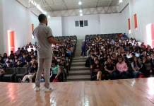 Imparten conferencia en Prepa de Matehuala