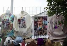 Creatividad mexicana en mercancía no oficial de Taylor Swift