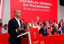 Vicepresidenta censura a seleccionadores españoles por aplaudir discurso de Rubiales