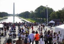 Miles de personas marchan en Washington en el 60 aniversario del I have a dream