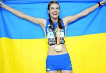 Ucraniana Mahuchikh se lleva un emotivo oro en el salto de altura para cerrar el Mundial