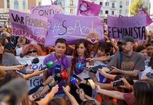 No es un pico, es una agresión, cientos de personas apoyan a Jenni Hermoso en Madrid