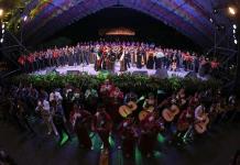 Unos 200 mariachis de 6 países unen sus voces en un encuentro en México