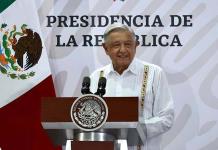 López Obrador defiende que su modelo económico de humanismo mexicano es excepcional"