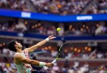 Alcaraz fulmina a Arnaldi y avanza a los cuartos del US Open
