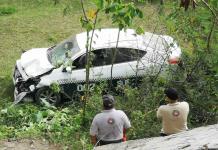 Encuentran muerto a taxista del sitio Hidalgo; su unidad cayó por un barranco cerca del ejido El Detalle
