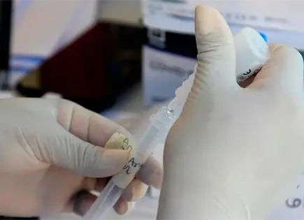 Farmacéuticas anuncian inversiones por 21 mil mdp Farmacéuticas anuncian inversiones por 21 mil mdp