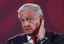 López Obrador evitará el espacio aéreo de Perú para no padecer una majadería