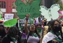 Gallardo consultará a diputados del Verde sobre despenalización del aborto, tras decisión de la Corte