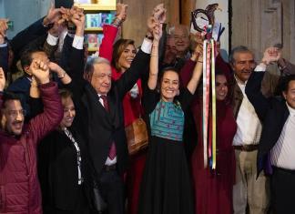 López Obrador transfiere bastón de mando a Claudia Sheinbaum