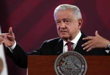 López Obrador rechaza las críticas de Ebrard
