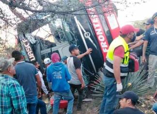 Fallece mujer víctima de “autobusazo” en carretera a Guadalajara