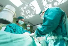 Mujer acudi&oacute; a hospital en CDMX por ces&aacute;rea, pero result&oacute; con tumores