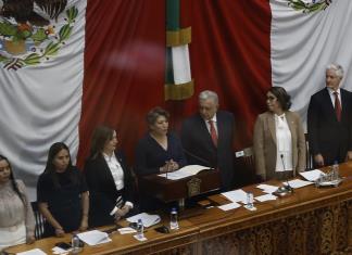 Estado de México ratifica a Delfina Gómez como su primera mujer gobernadora