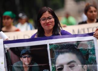 Mexicana víctima de intento de feminicidio exige a autoridades que detengan a su agresor