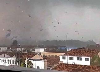 Dos tornados en China provocan 10 víctimas