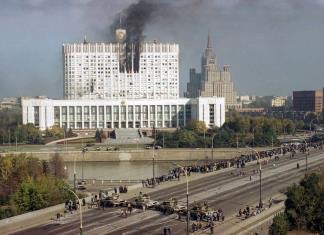 Hace 30 años el Kremlin reprimió una rebelión en el Parlamento, lo que fortaleció la presidencia