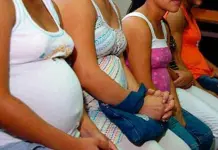 Iniciativa ciudadana propone penas de hasta 16 a&ntilde;os de c&aacute;rcel para quien se case con menores de 15 a&ntilde;os.