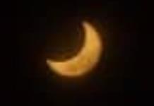 Turistas en Quintana Roo presenciaron el eclipse anular de sol