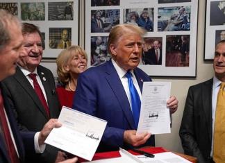 Trump se compara con Nelson Mandela