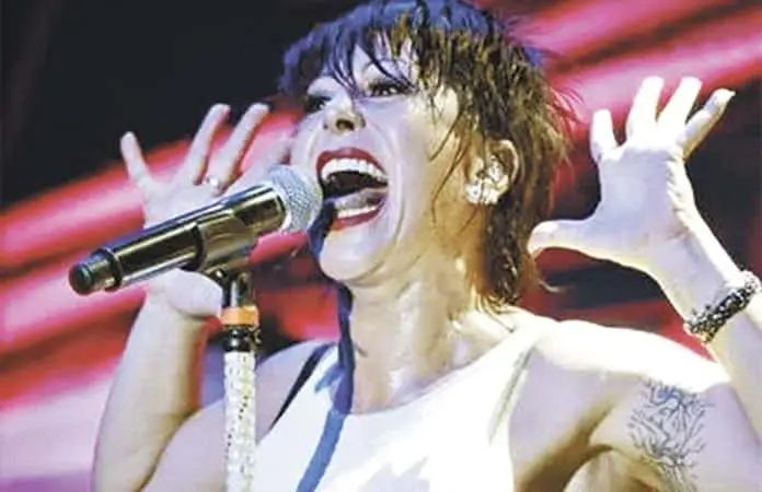 Ale Guzmán pospone gira por intervención quirúrgica