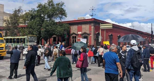 Video | Maestros Jubilados Bloquean Reforma; Exigen Pago A La Dirección ...