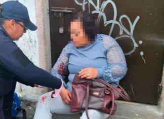 Balean a mujer en el centro; detienen a los maleantes