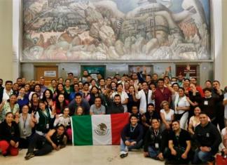IMSS envía médicos a Acapulco para brindar atención a damnificados