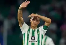 Andr&eacute;s Guardado y su homenaje por ser un hist&oacute;rico del Betis