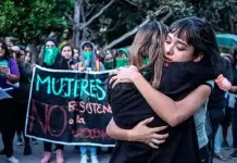 Mujeres optan por portar gases y armas blancas para defenderse, reconoce vocero de gobierno