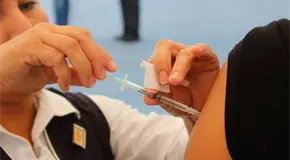 Lanzan plataforma para ubicar centros de vacunaci&oacute;n