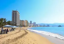 Evelyn Salgado destaca labor de voluntarios en la reconstrucción de Guerrero