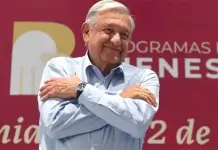 Presidente AMLO festeja sus 70 a&ntilde;os rodeado de gobernadores yaquis