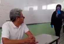 Alumnas de Voca 8 del IPN golpean a maestro por acoso sexual