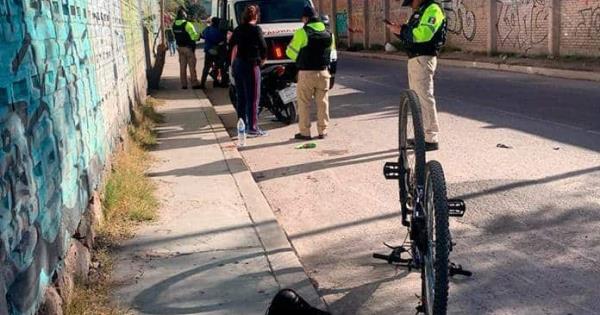 Dos Heridos Al Chocar Moto Y Bicicleta En El Saucito