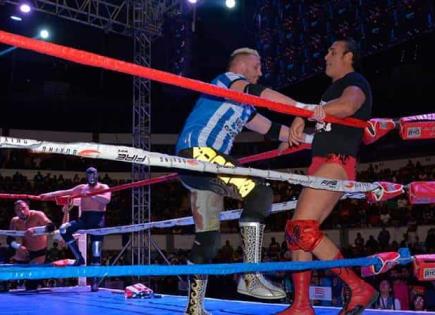 Ofrecieron una espectacular función de lucha libre gratuita