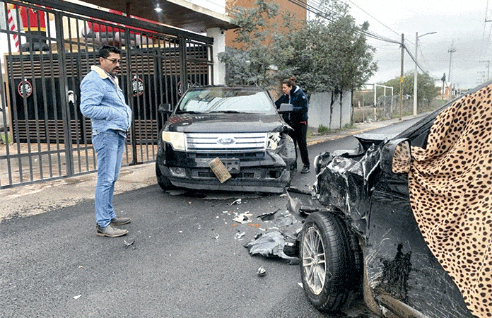 Dos lesionados deja fuerte choque en Col. El Mezquital