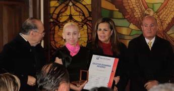 Prometen crear sistema municipal de cuidadoras