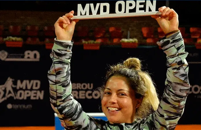 Renata Zaraz&uacute;a hace historia en el Montevideo Open