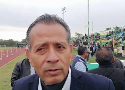 Maestra golpeadora seguirá suspendida