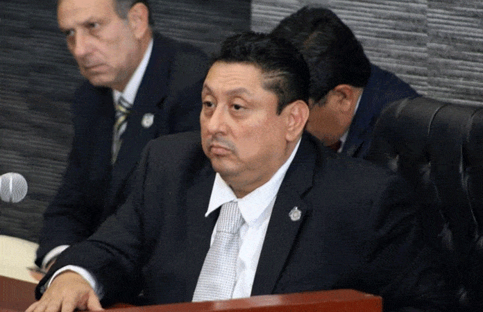 Fiscal de Morelos obtiene suspensión provisional para no ser detenido