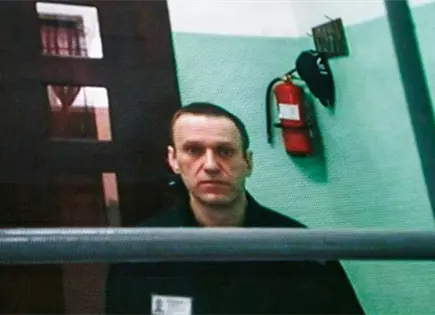 Rusia envenen&oacute; a Navalni durante cautiverio: informe