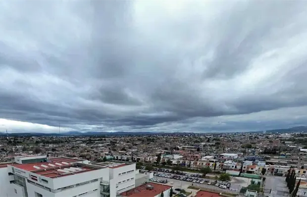Lluvias, niebla y calor extremo marcar&aacute;n el inicio de semana en SLP
