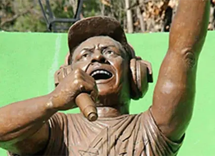 Cae implicada en crimen de "El Rey del Wepa"; descartan red policial