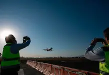 Gestionan nuevos  vuelos a los EU